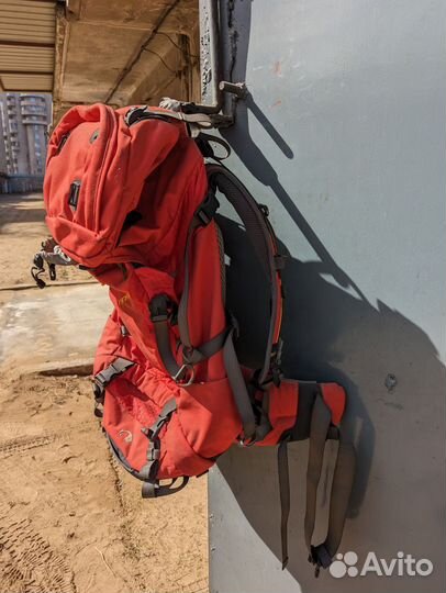 Рюкзак Tatonka Tana 60 red