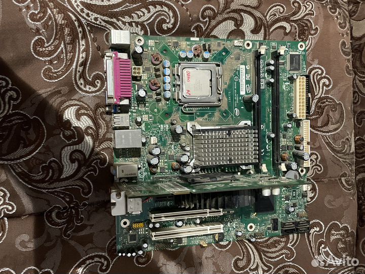 Материнская плата