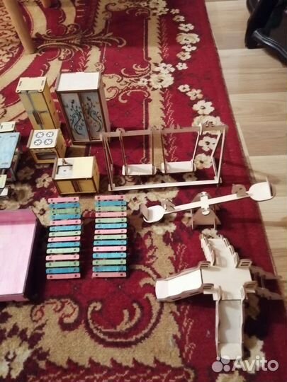 Домик кукольный