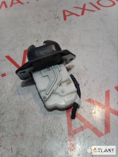 Замок 5-й двери nissan note