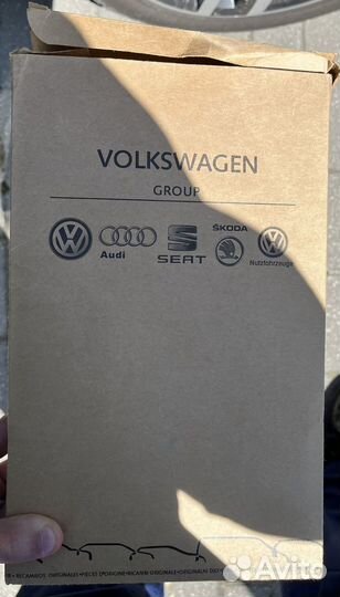 Воздушный фильтр vag 5Q0 129 620G (Volkswagen)