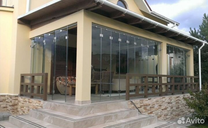 Фронтон терраса Безрамное остекление