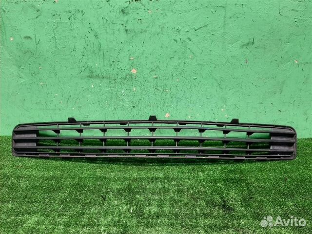 Решетка бампера Mercedes Benz C-Class W204 2008