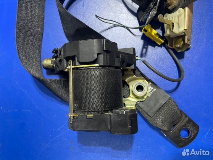 Ремень безопасности передний левый Mercedes-Benz