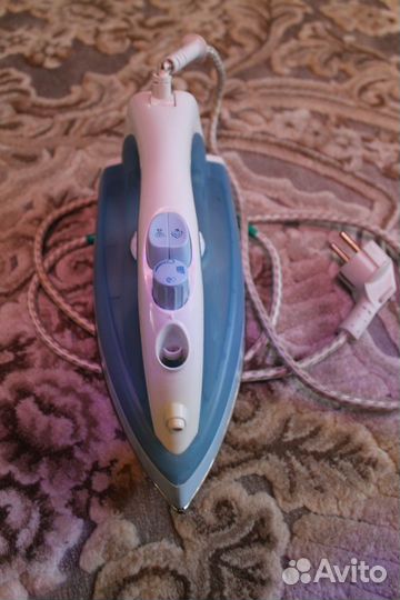 Продаётся утюг Scarlett Ralph model: SC-1131S