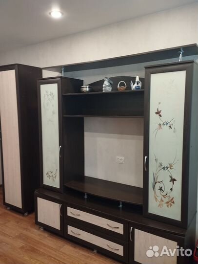Стенка в гостиную со шкафом б/у