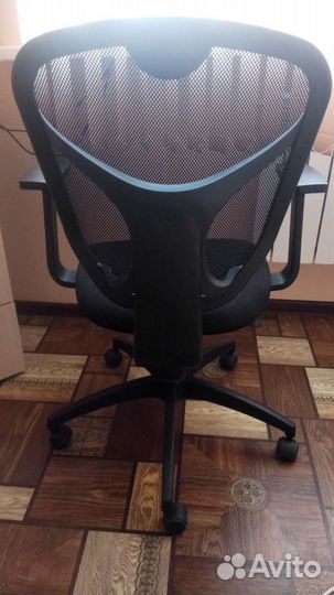 Компьютерное кресло