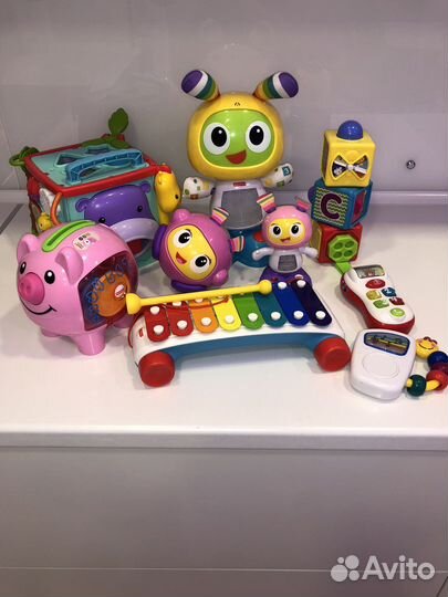 Интерактивный обучающий робот Fisher Price Бибо