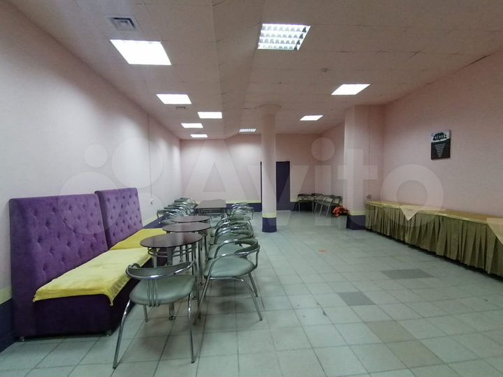 Свободного назначения в ТЦ Кагау, 204 м²