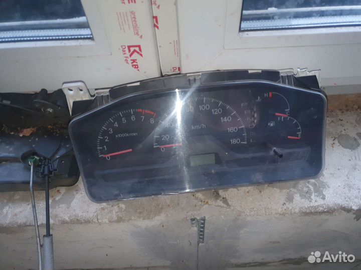 Приборная панель на лансер 9 под АКПП