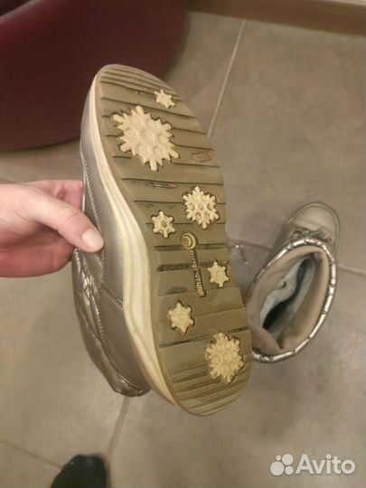 Зимние женские сапоги 38