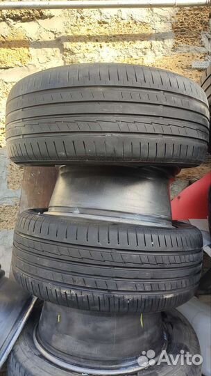 Yokohama BluEarth E52 225/50 R17