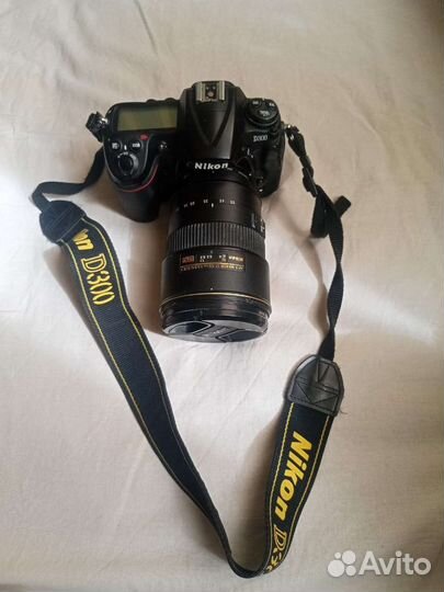 Зеркальный фотоаппарат Nikon D300