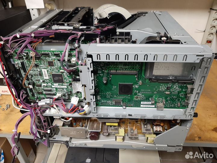 Цветной лазерный принтер HP Color LaserJet CP3525