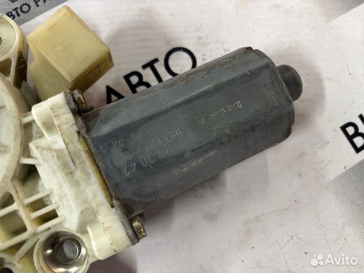 Моторчик стеклоподъемника передний правый Mercedes