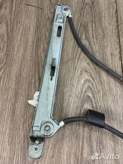 Стеклоподъемник передний правый Jeep Compass