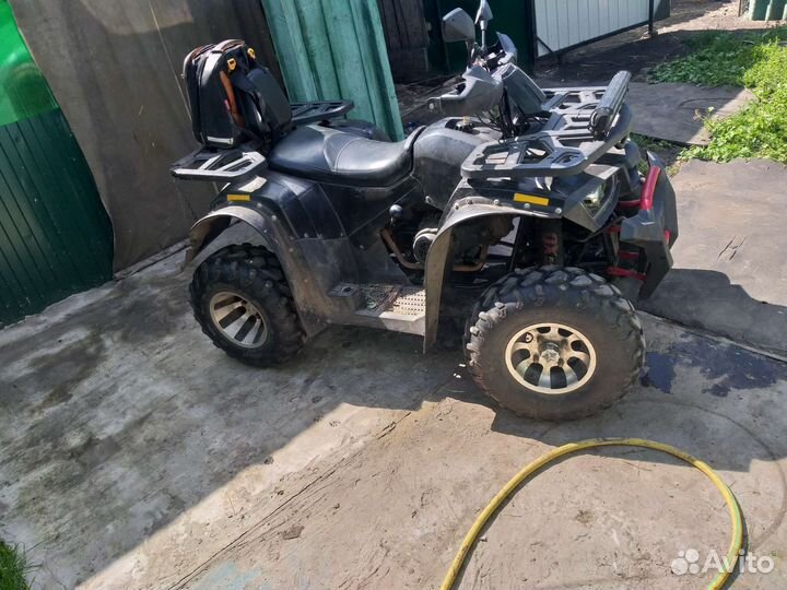 Продаю квадроцикл Avantis Hunter 200