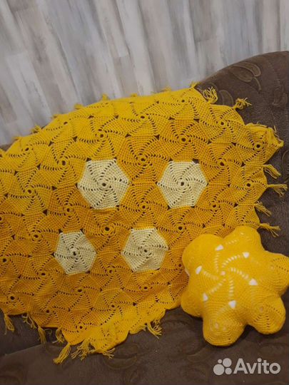 Плед с подушечкой