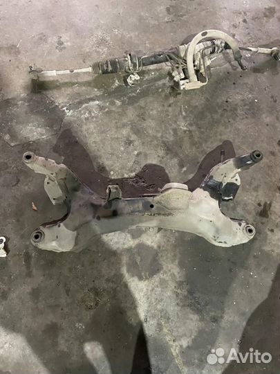 Подрамник Nissan Expert W11 1999-2006г W11