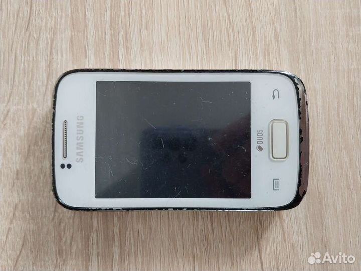 Телефон Samsung