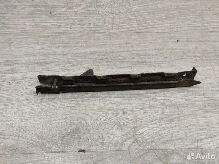 Кронштейн бампера Mercedes E W211