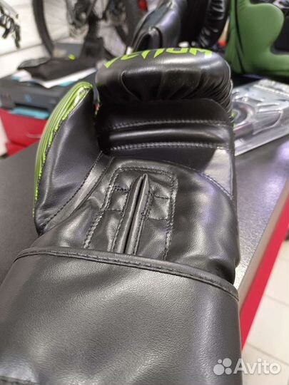 Перчатки боксерские Venum 10 Oz