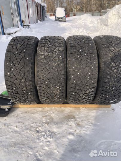 Bridgestone Blizzak Spike-02 255/50 R20