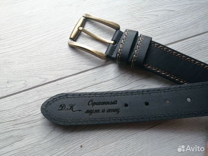 Мужской кожаный ремень с гравировкой