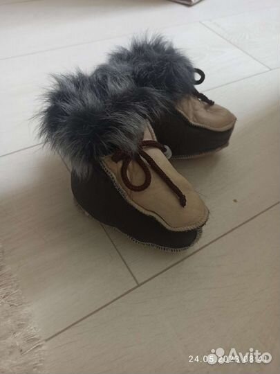 Шерстяные носки детские и пинетки