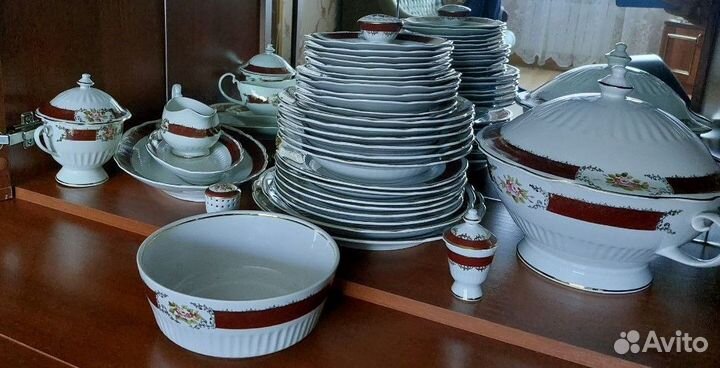 Сервиз столовый 35 предметов. Коростень