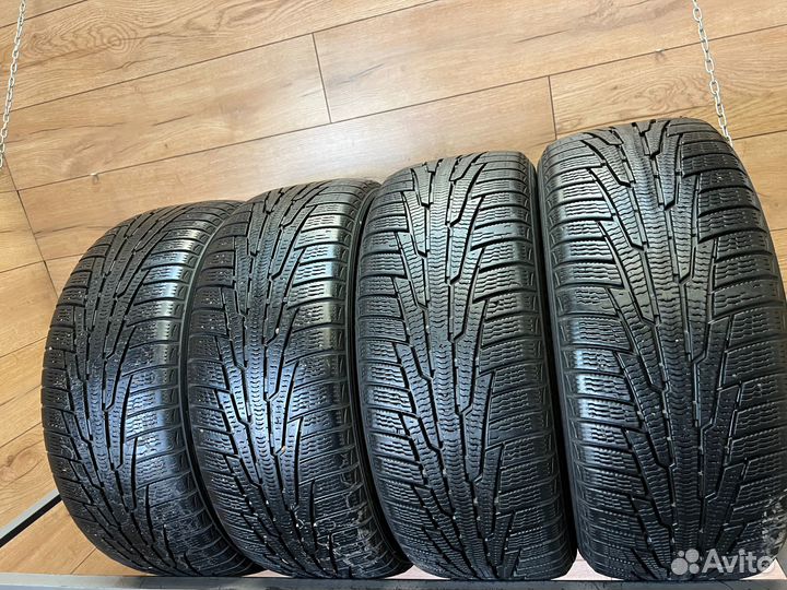 Nokian Tyres Hakkapeliitta R 215/50 R17