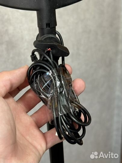 Кольцевая лампа со штативом