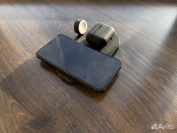 Беспроводная зарядка для iPhone 3 в 1