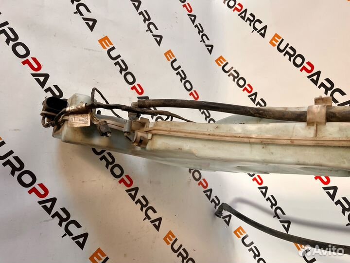 Бачок омывателя бмв Х6 Х5 Е70 Е71