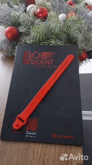 Абонемент в фитнес клуб EVO gym