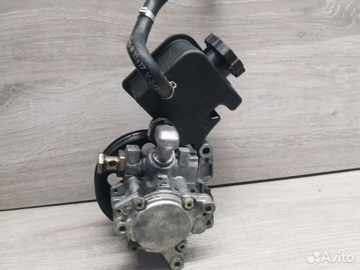 Насос гур Mercedes M112