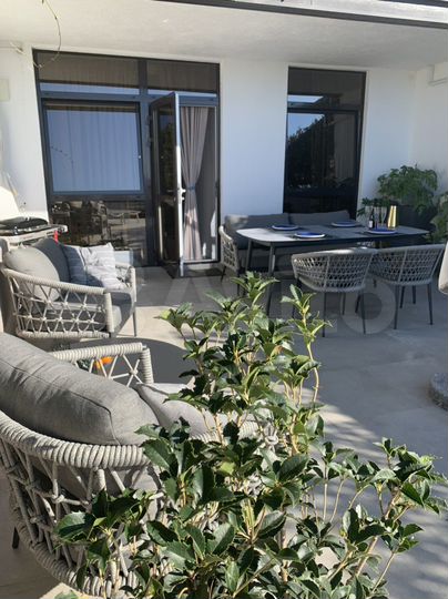 1-к. квартира, 95 м², 1/3 эт.