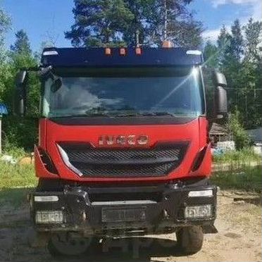Самосвал 18 м³ IVECO Trakker, 2012