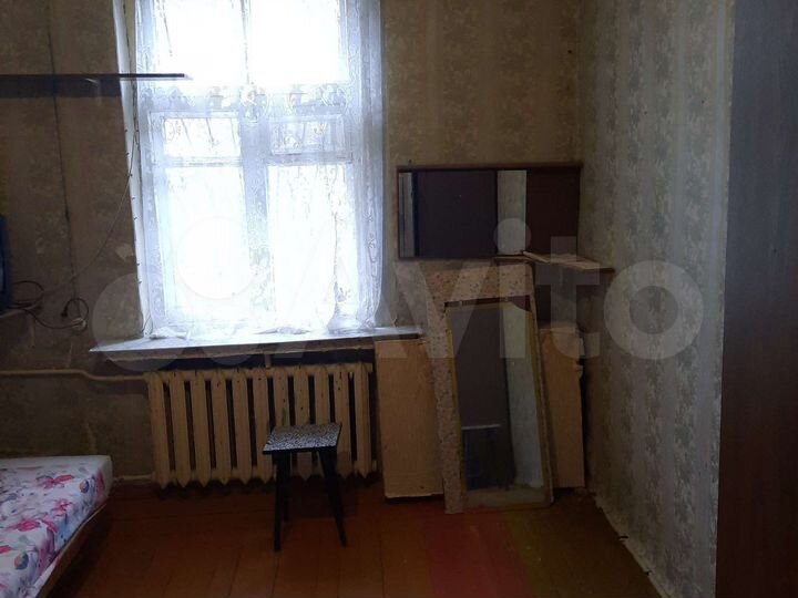 Комната 13,1 м² в 6-к., 1/2 эт.