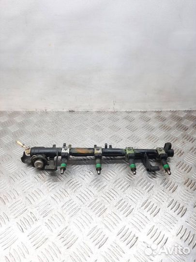 Топливная рампа Ford Focus хэтчбэк 3 дв. 1.4 asda