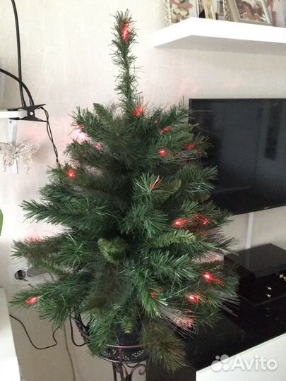 Елка искусственная с подсветкой
