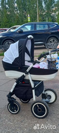 Коляска 2 в 1 adamex, есть дождевик