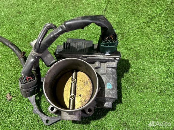 Дроссельная заслонка Nissan Murano Z50 VQ35DE