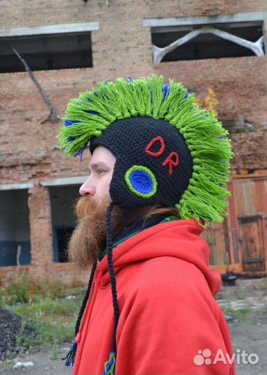 Мужская вязаная шапка 