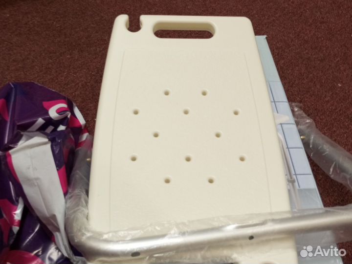 Стул для купания в ванной