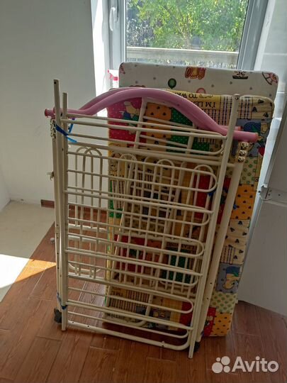 Детская кровать металлическая . Детская коляска