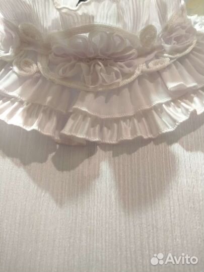 Эксклюзивная белая блузка для 1- 2 класса