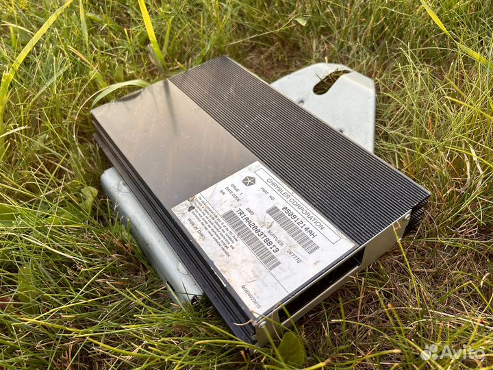 Усилитель звука jeep grand cherokee wk2