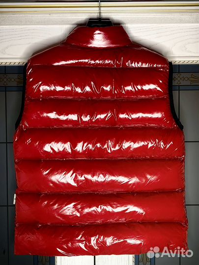Женский пуховик moncler жилет р44-46-48