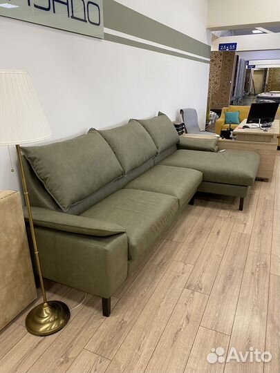 Диван в наличии в шоуруме